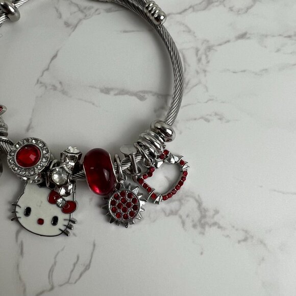 460 Red Hello Kitty Bracelet cute - Picture 3 of 5